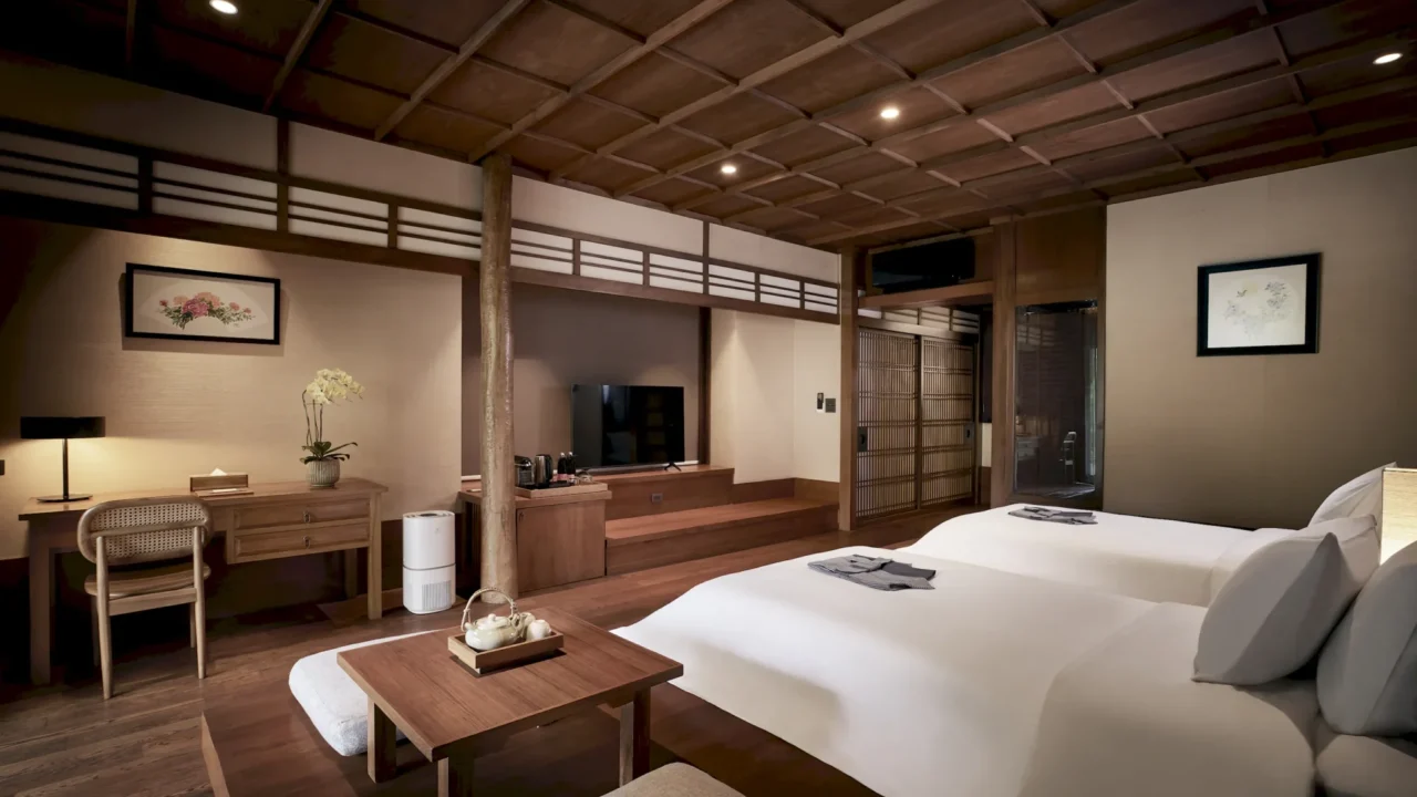 Grand Terrace Suite with outdoor living space